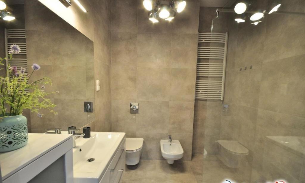 Apartament Nad Kamienna ชกลาร์สกา ปอเรมบา ภายนอก รูปภาพ